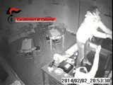 Giarre (CT) - Arrestati 5 truffatori rudimentali. Operavano con assegni falsi e furti (12.05.14)