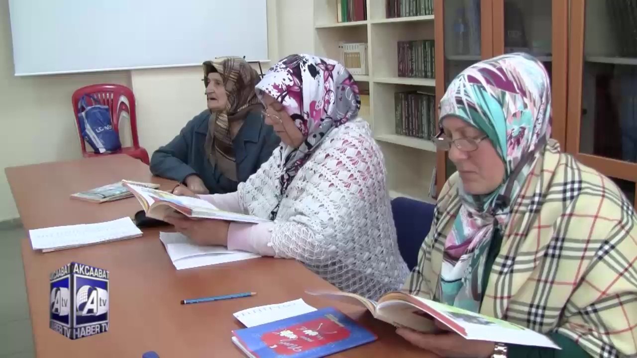 81 Yaşındaki Fatime Nine Okuma Yazma Öğreniyor