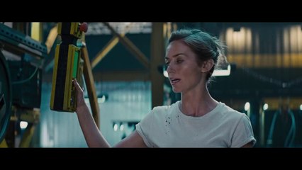 Edge of Tomorrow - Featurette #5 - Learning To Fight - VO