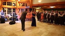 Un fils et sa mère dansent pour son mariage! Mash up Magique