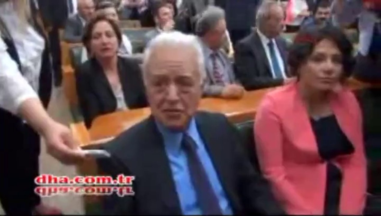 CHP grubunda Logoğlu protestosu