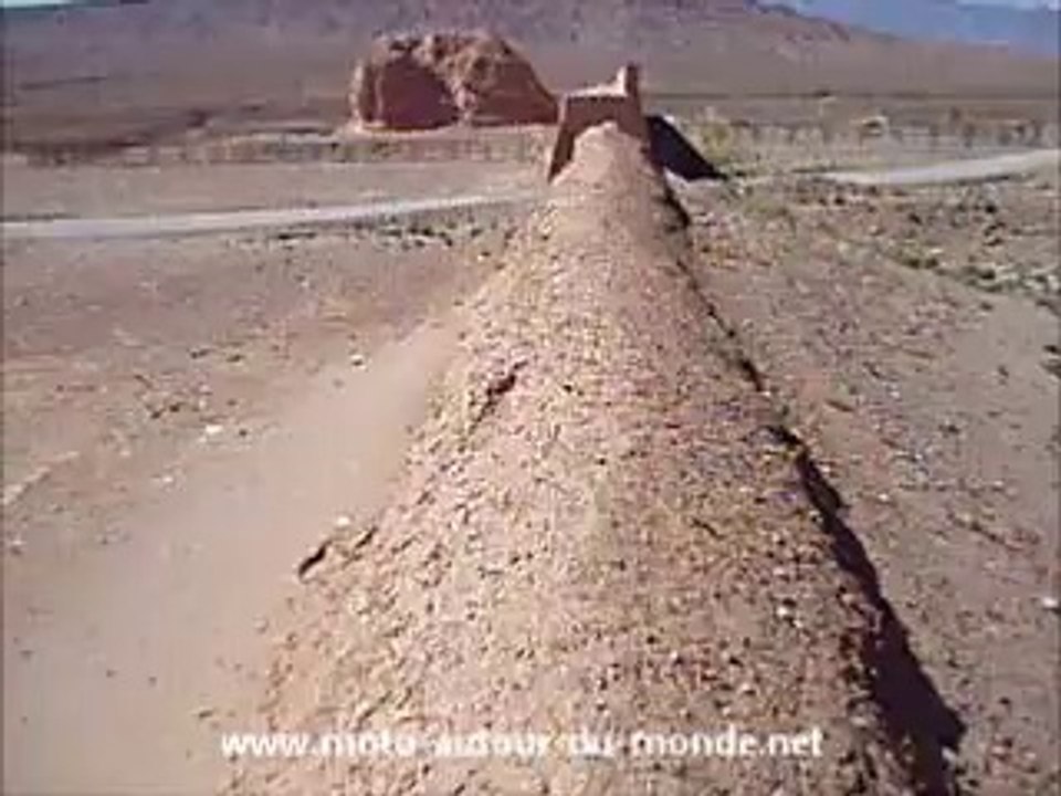 FRANCE CHINE EN MOTO ROUTE DE LA SOIE CHINE MURAILLE