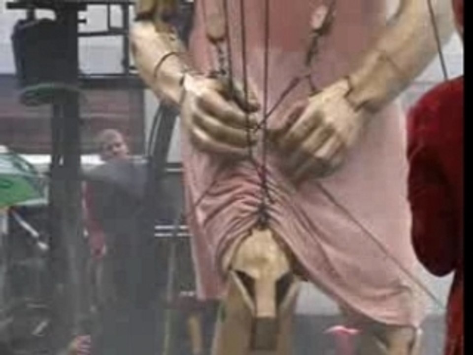 La géante et l'éléphant au Havre (Royal de Luxe)