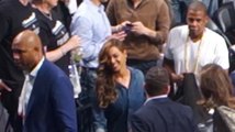 Jay-Z y Beyonce están sonrientes a pesar de la pelea