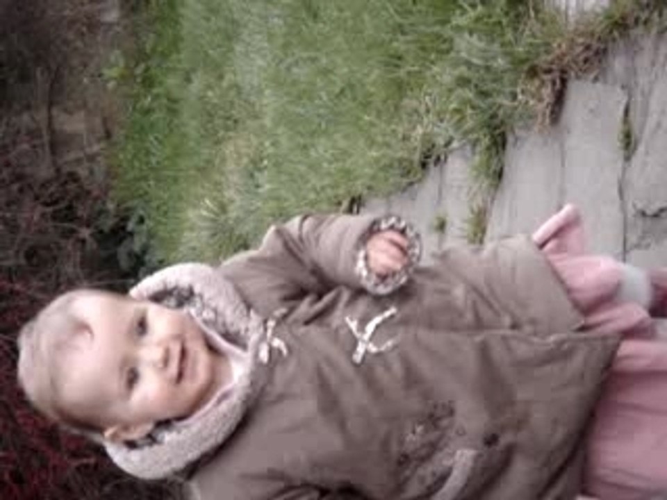 Jade 12 à 14 mois 001