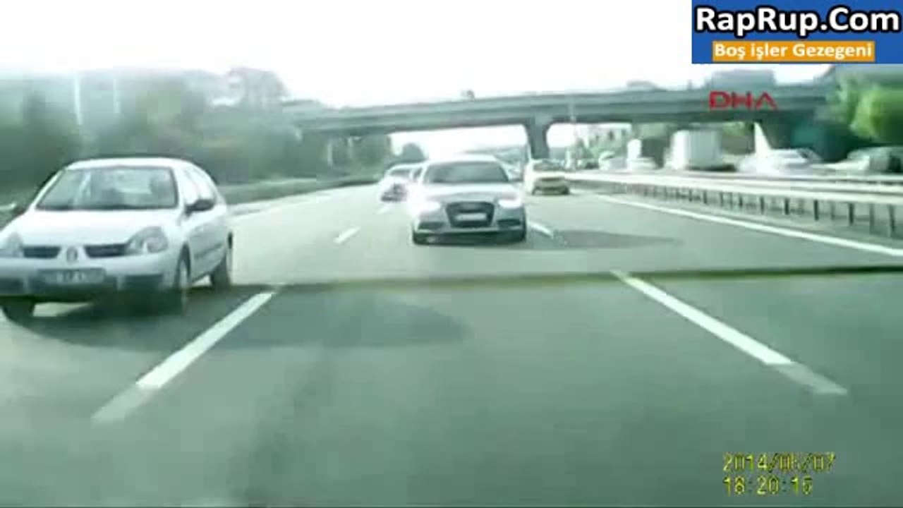 Makas kazası saniye saniye kamerada