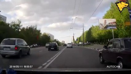 Queue de poisson suivi d'un Road Rage qui fini très mal