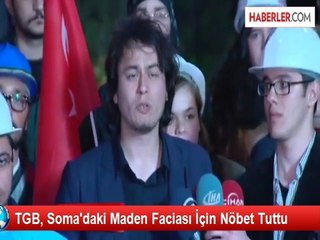 下载视频: Soma Devlet Hastanesi Önündeki Endişeli Bekleyiş Sürüyor