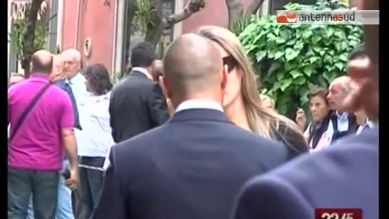 TG 13.05.14 Escort, la D'Addario e la Montereale si picchiano e finiscono in ospedale