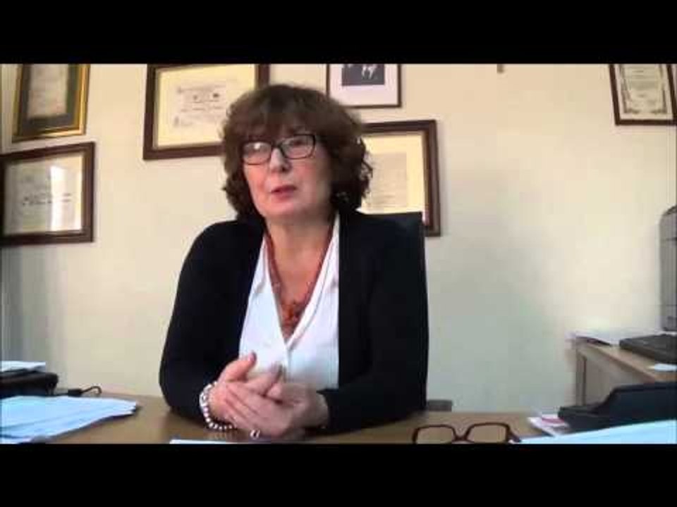 Aversa (CE) - Il cancello della Cimarosa chiuso, parla la dirigente (13.05.14)