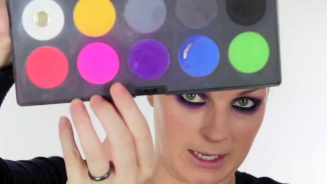 PURPLE PARTY MAKE-UP