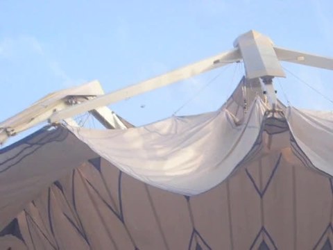 Umbrellas of Masjid e Nabvi مسجد نبوی صلی اللہ تعالی علیہ وآلیہ وسلم میں چھتریوں کا نزدیکی ویو