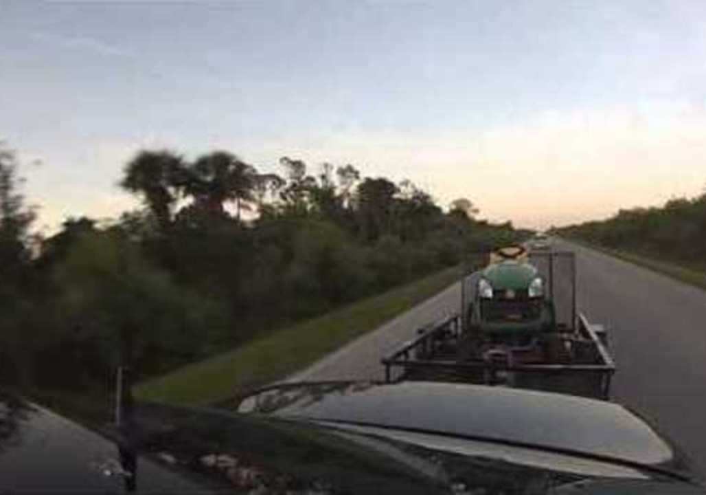 Driver Dominates Drag Race While Showboating With Trailer