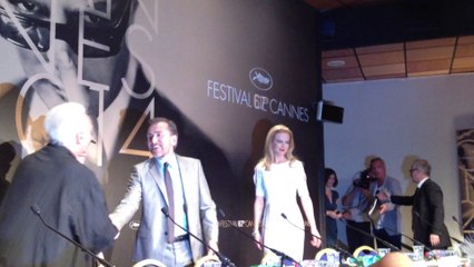 Είσοδος Νικόλ Κίντμαν στη συνέντευξη Τύπου «Grace of Monaco»