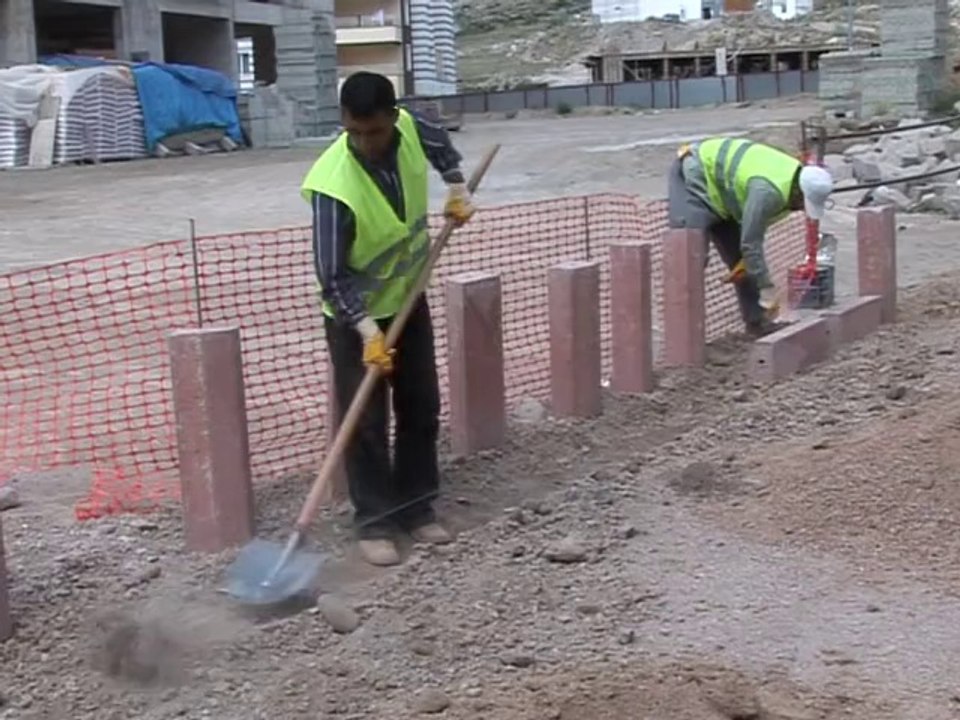 TALAS'TA PARKE VE OTOPARK ATAĞI