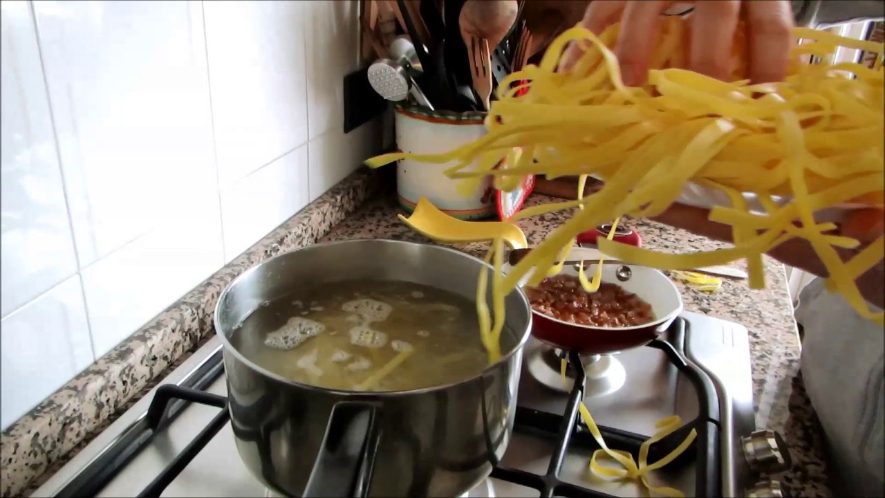 Fettuccine con pancetta(LA CUCINA DI STEFANIA)