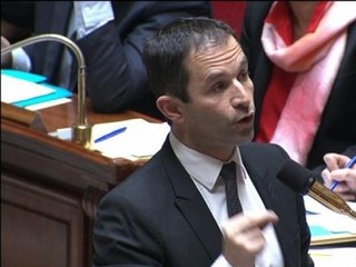"Il n'y a pas de demande faite aux élèves de venir en jupe" - 14/05