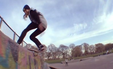 Lois Pendlebury Four days in spring - Skateboard