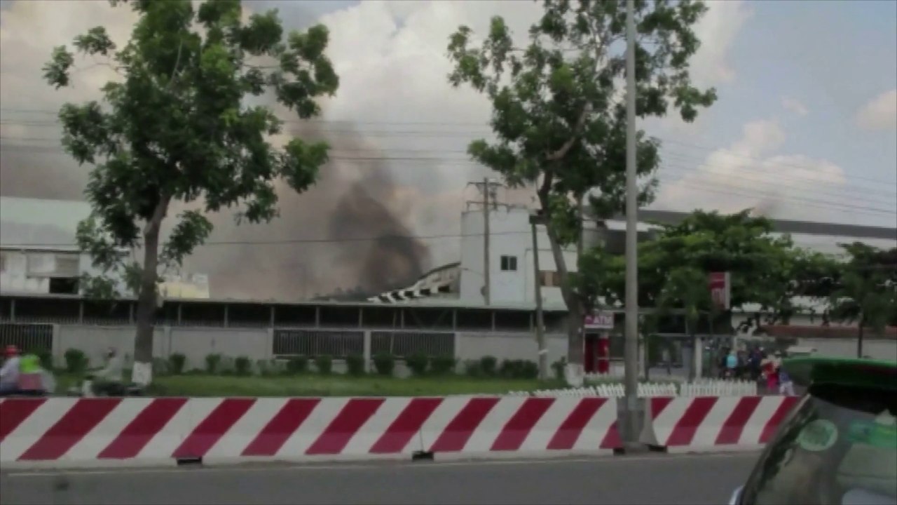 Des usines chinoises brûlées par les ouvriers au Vietnam