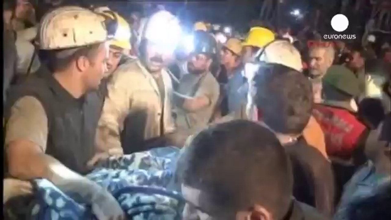 Türkiye Yasta  Soma'da 245 Madenci Öldü