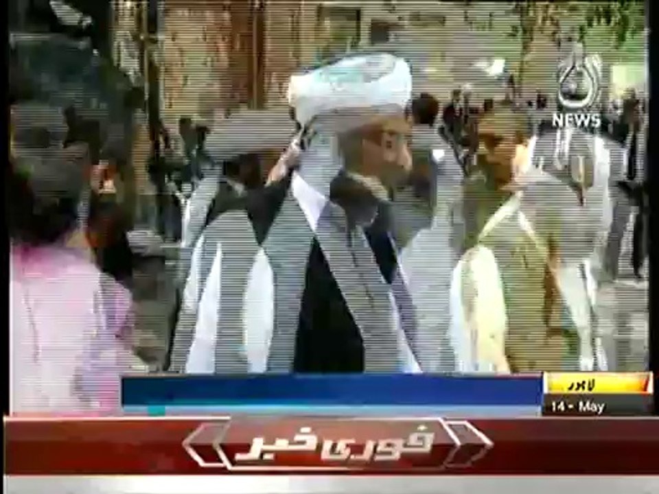 Biwi ka Dhoka, shohar ko Sarak par lay aya