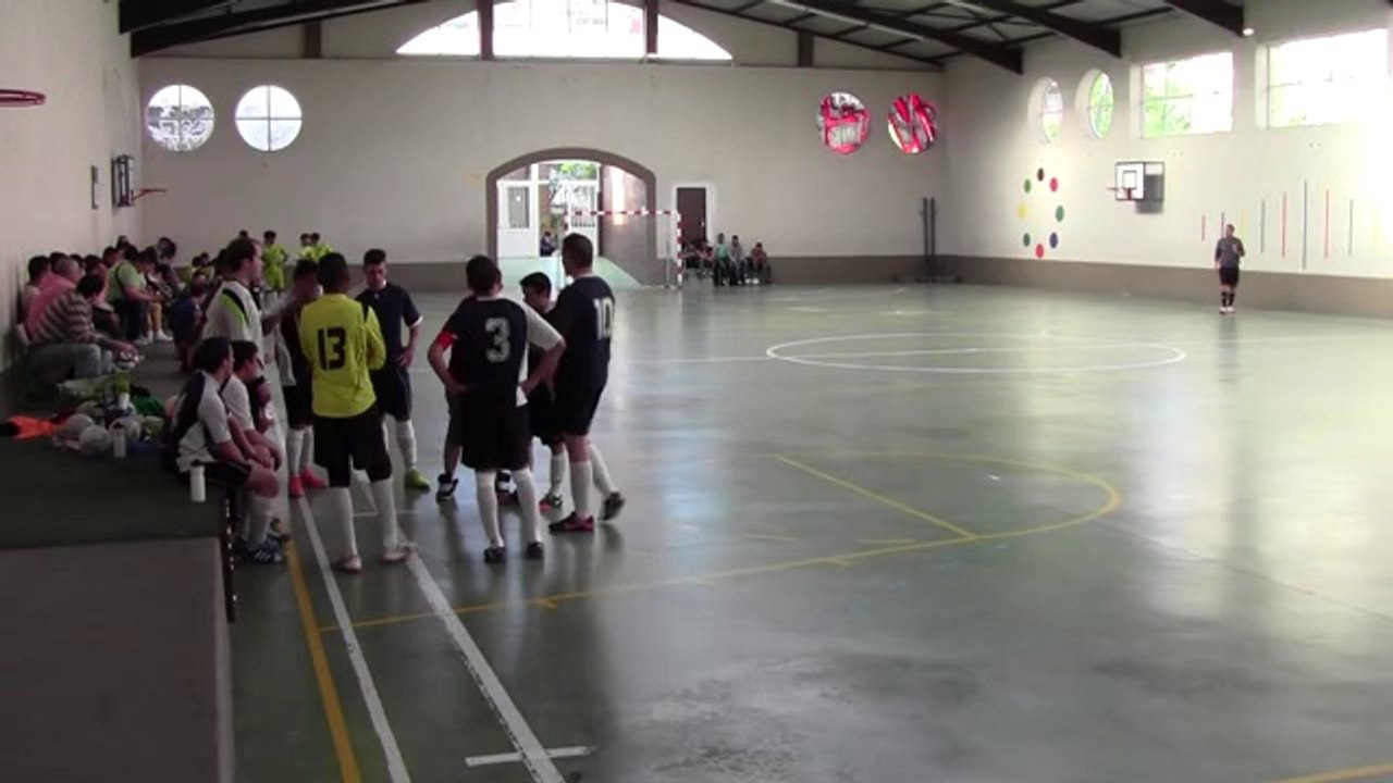 2ª PARTE PARTIDO FUTBOL SALA 11-5-2014 OTXARTABE - POZGARRI