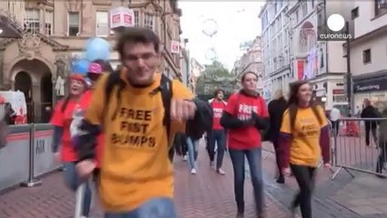 Nombreux hommages après la mort de l'adolescent Stephen Sutton