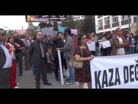 SOMA'DA HAYATINI KAYBEDENLER İÇİN GIYABİ CENAZE NAMAZI KILINDI