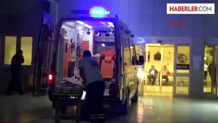 Genç Kadın Kavga Ettiği İşsiz Eşini Bıçakladı