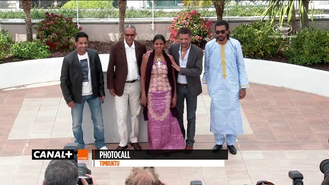 Festival de Cannes : le photocall de l'équipe du film 'Timbuku'