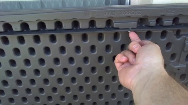 Lifetime 60012 Extra Large Deck Box Review - assembly explanation/size comparison to Rubbermaid
