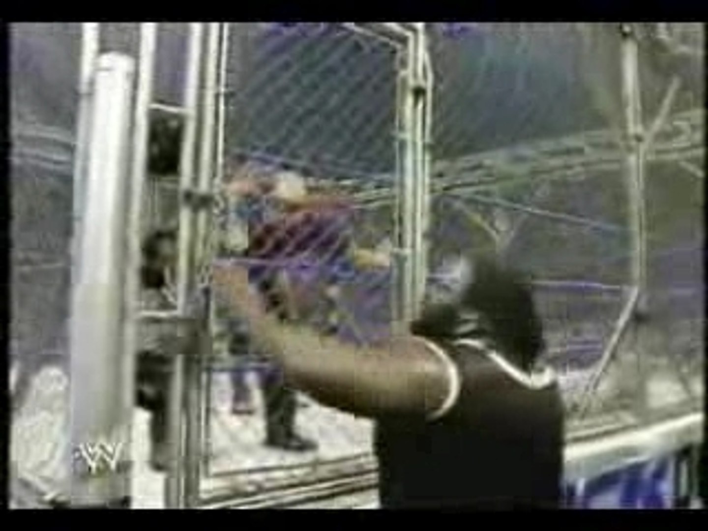 Mark Henry Fights A Steel Cage