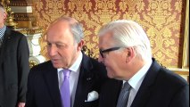 Laurent Fabius et son homologue allemand se rendent ensemble au conseil des ministres (14/05/2014)