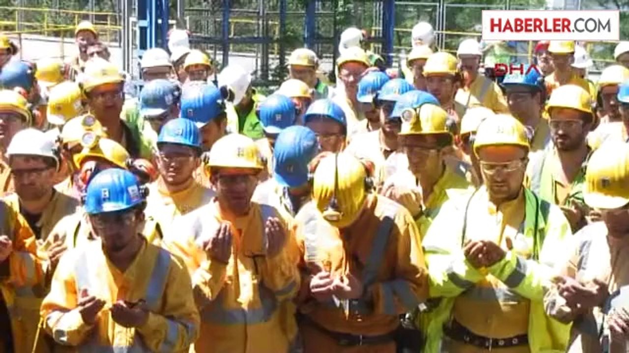 Çayeli Bakır Madeni İşçileri İş Bıraktı, Soma'da Ölen Meslektaşlarını Andı