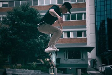 Kickflip breakdown in Auckland - Skateboard