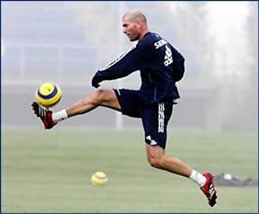 Zinedine Zidane - The Maestro Of The Decade HD