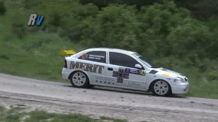 Tải video: 2014 Eskişehir Rallisi / Osman Karaosman - Serdar Kaan Yalçın / Opel Astra