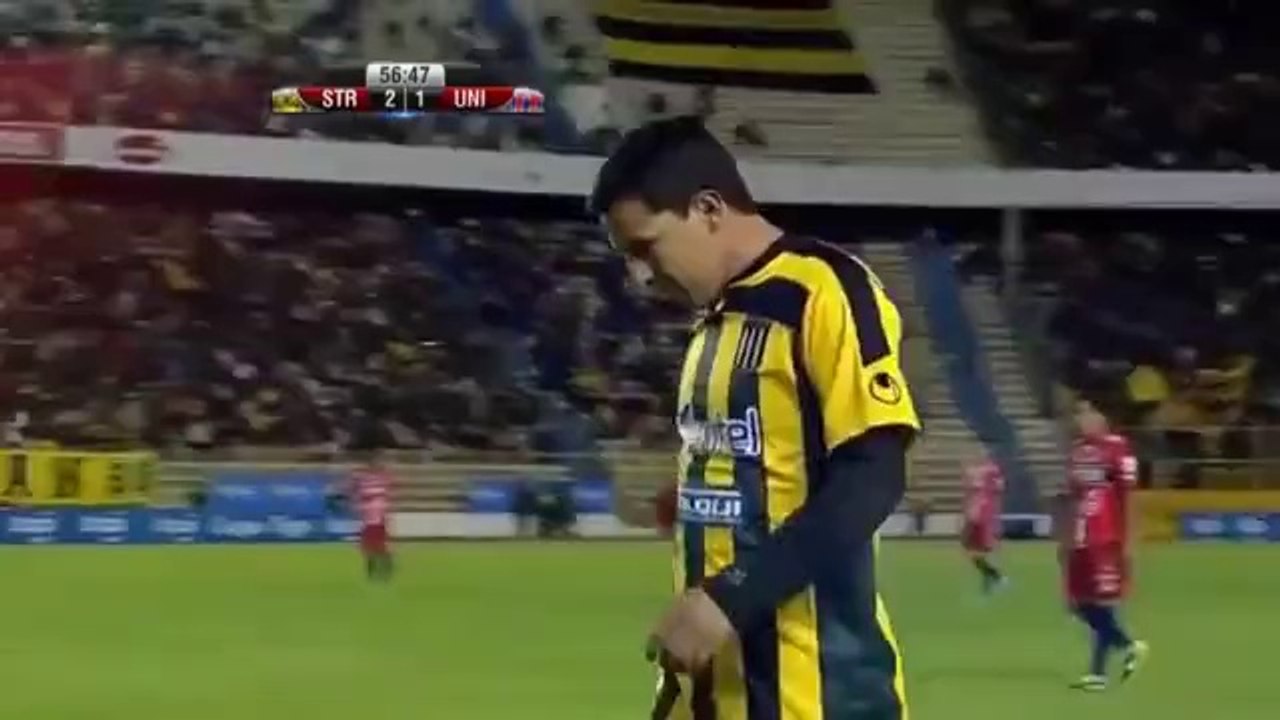 Köpeği Hırpalayan Futbolcuya Top Toplayıcı Çocuk Tepkisi