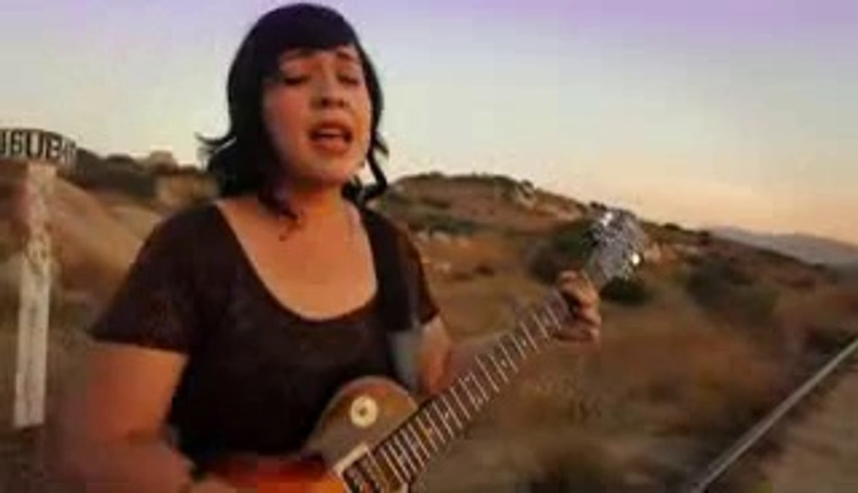 Carla Morrison - Compartir [VIDEO OFICIAL]