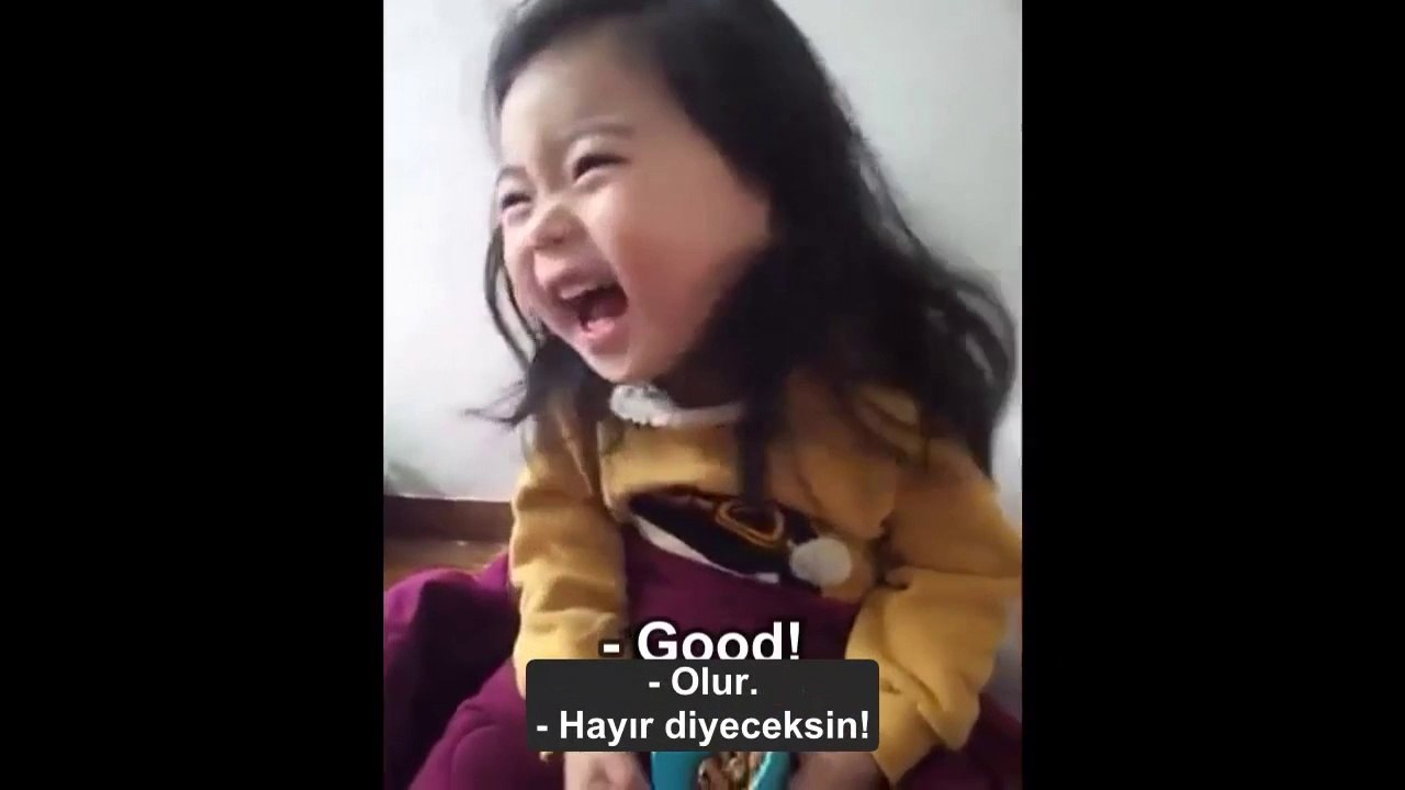Annesinden Aşırı Şirin Minik Kızına Hayat Dersleri