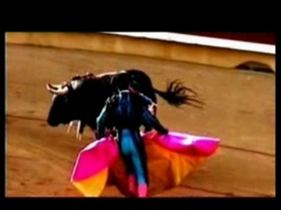Corrida_bayonne.avi