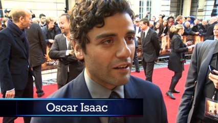 Kirsten Dunst, Oscar Isaac, Viggo Mortensen  On The Red Carpet