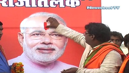 Modi wins Vadodara seat by 4 lakhs margin
