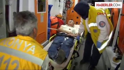 Eve Zorla Giren Oğlu Tarafından Bıçaklandı