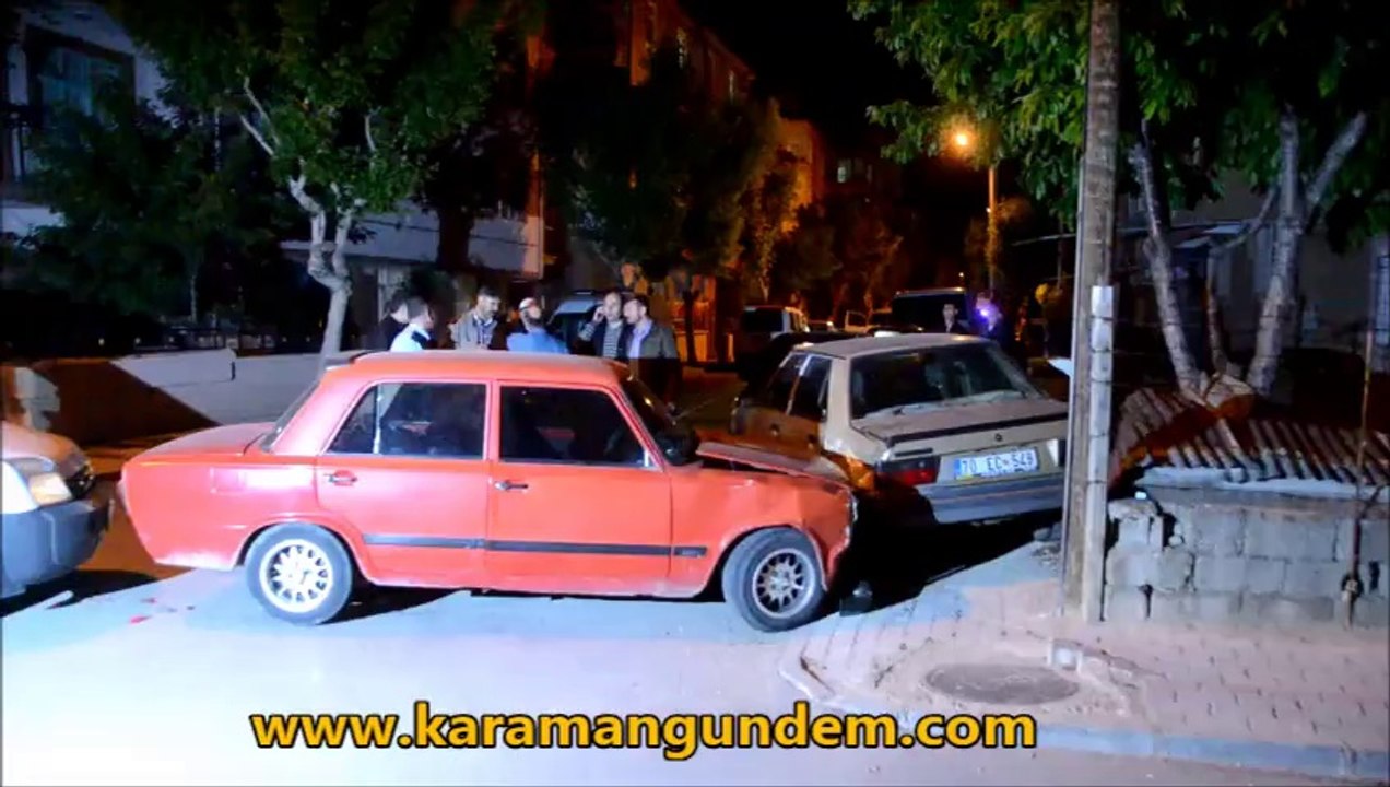 Karaman'da Polisten Kaçan Otomobil Önce Polise Aracına, Sonra Park Halindeki Araca Çarptılar