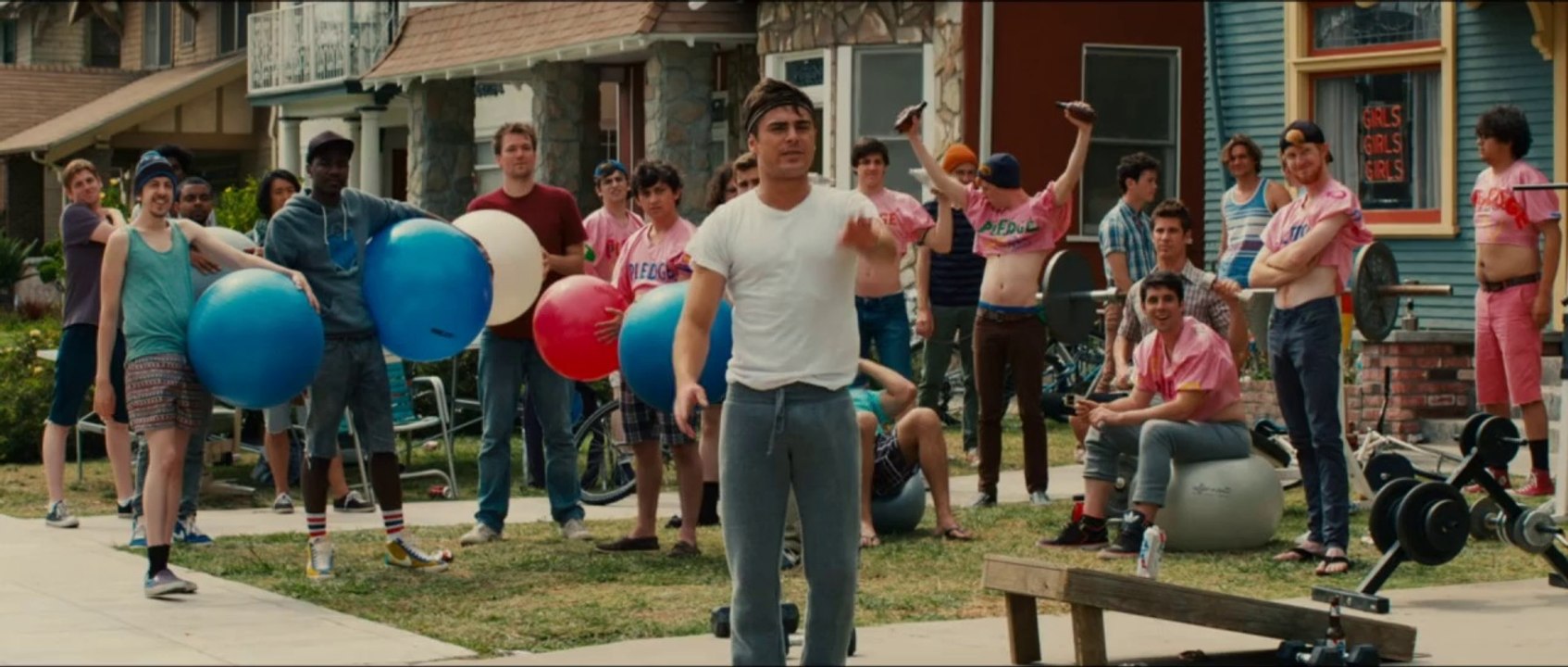 NOS PIRES VOISINS - Bande-annonce VF