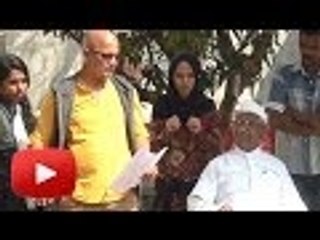 Anna Hazare In Marathi Movie ANDOLAN