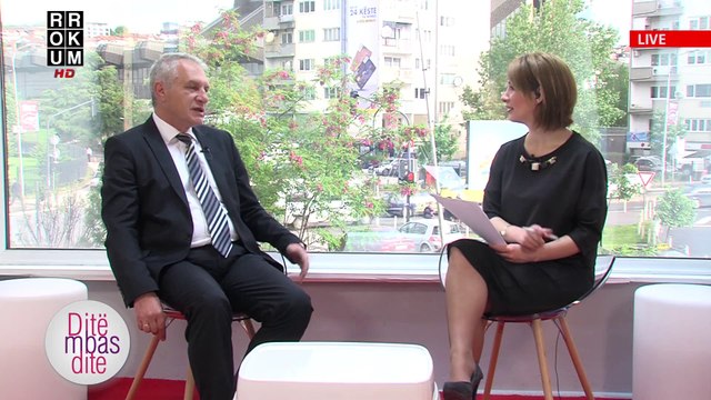 Mysafiri i Ftuem - Muhedin Nushi, Komuna e Prishtines