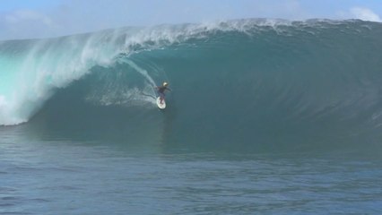 Kauli Vaast, 12 years old, Teahupoo - Surf