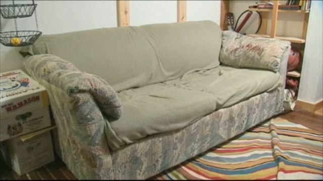 40.000 dollars trouvés dans un sofa d'occasion